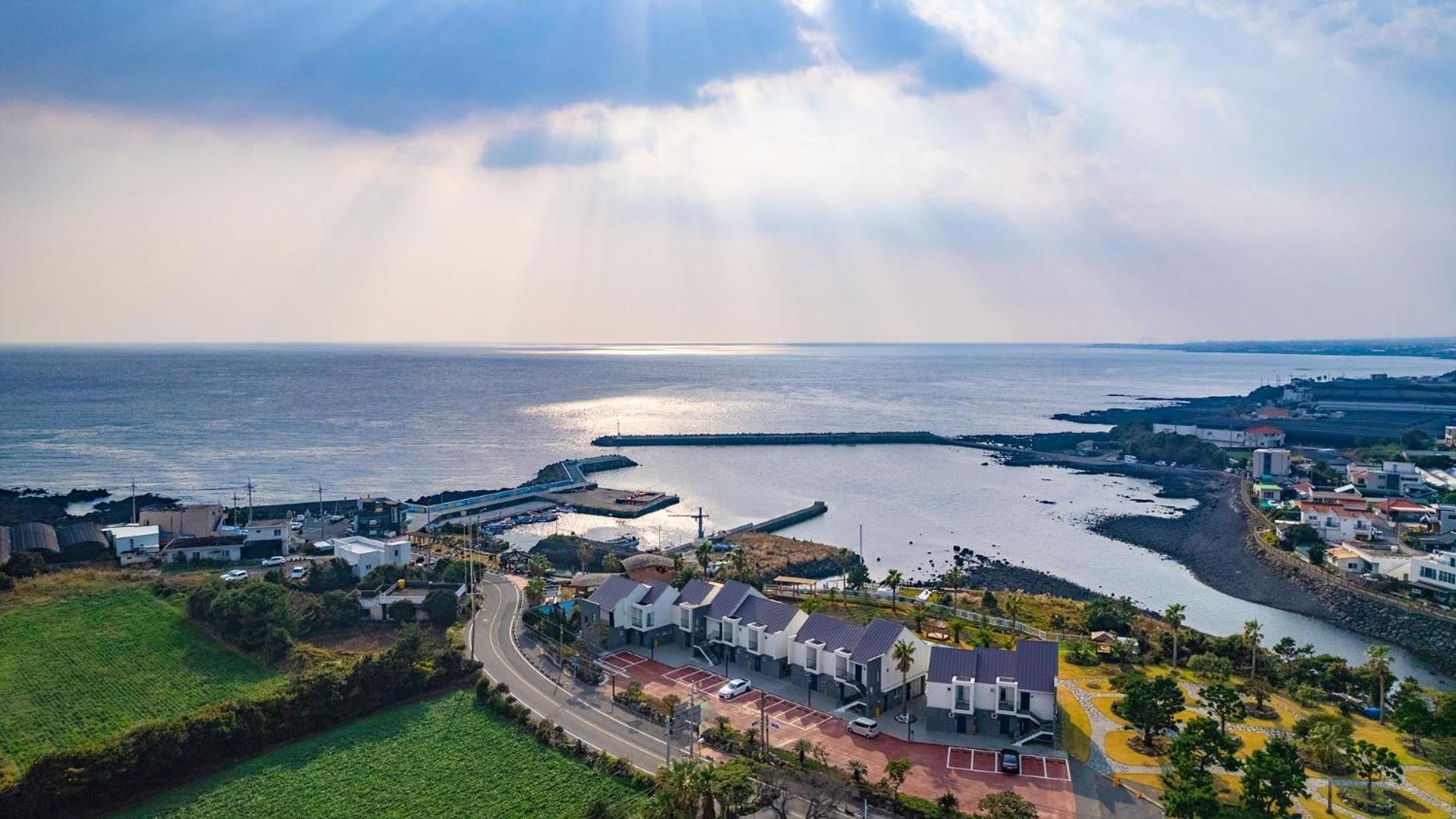 Jeju Badayeon Villa Seogwipo Zewnętrze zdjęcie